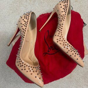 Christian Louboutin Escarpic 100 Patent Spiked Pumps 40.5 Nude Studded Heels EUC